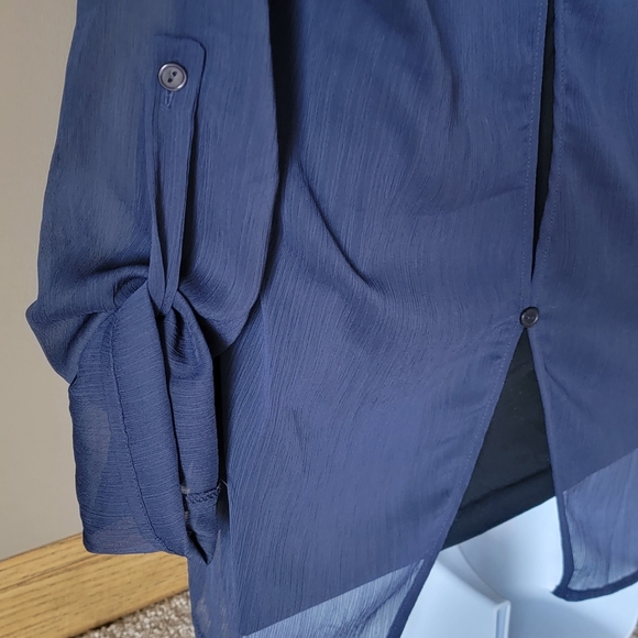 Boutique Style Navy Sheer Long or Quarter Sleeve Size Small Open Back Blouse Top - Picture 5 of 11